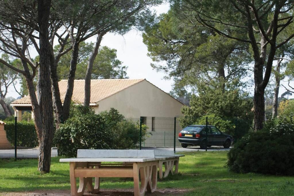 Appartement T2 Dans Residence Avec Piscine Et Tennis Saint-Raphael  Luaran gambar